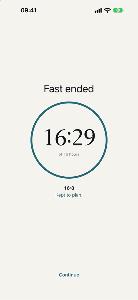 Fast ended: the closed ring at 16:29 of 16 hours, Kept to plan, and a Continue button.